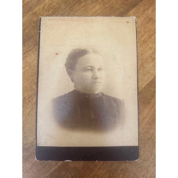 Antique Cabinet Card Photo Susan Elizabeth Logan Sullivan 1890s 7 X 10 - Picture 2 of 5